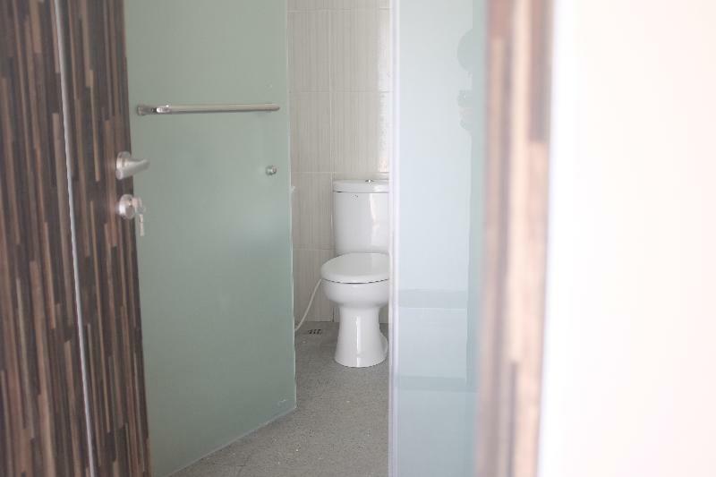 Reddoorz Plus Near Mall Ciputra Cakarta Dış mekan fotoğraf
